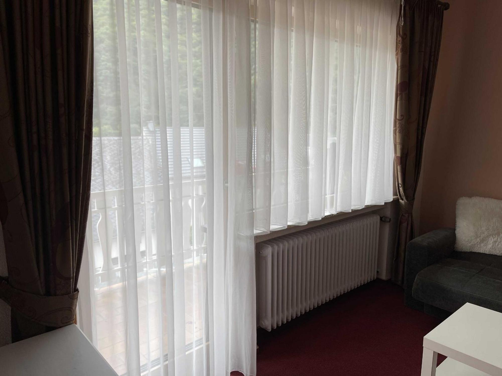 Hotel Zur Mosel Minheim Ngoại thất bức ảnh
