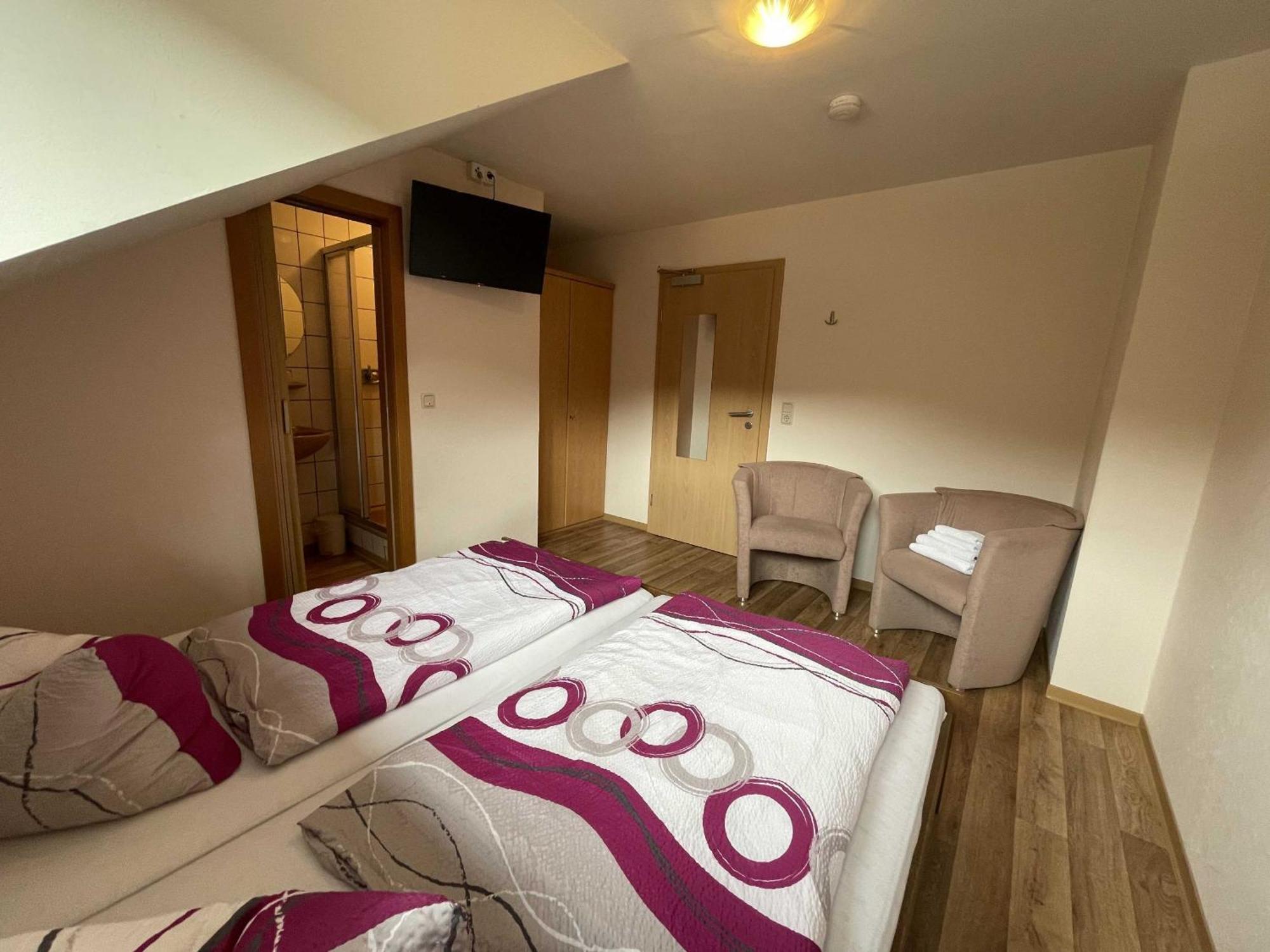 Hotel Zur Mosel Minheim Ngoại thất bức ảnh