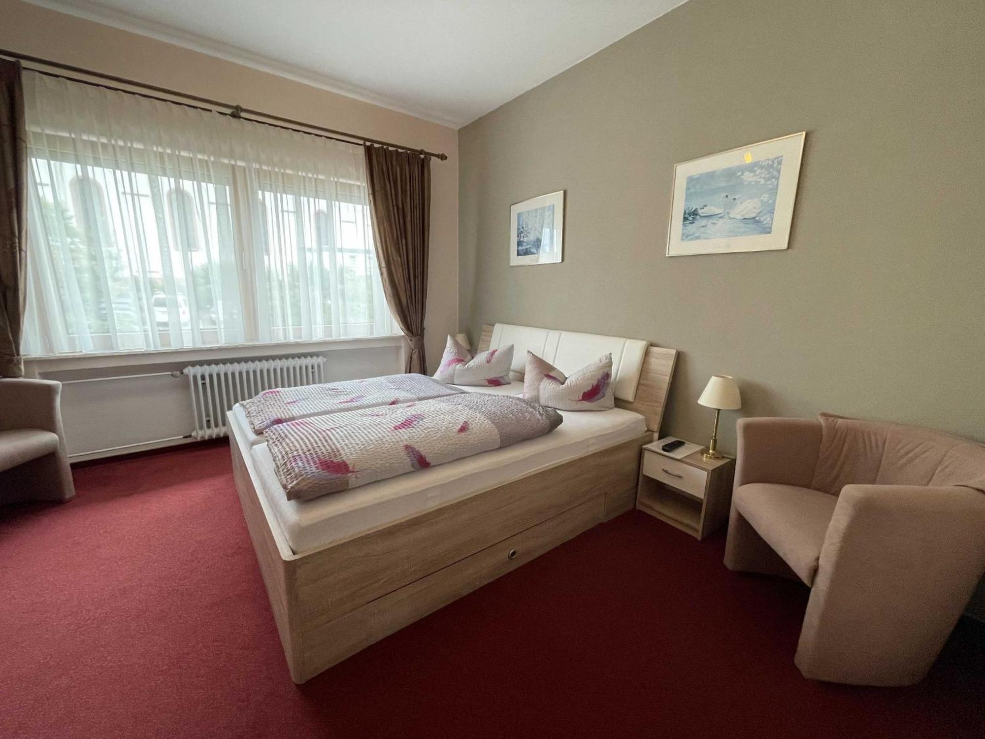 Hotel Zur Mosel Minheim Ngoại thất bức ảnh